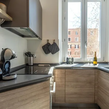 Pgrhome Giulio Cesare Apartment *